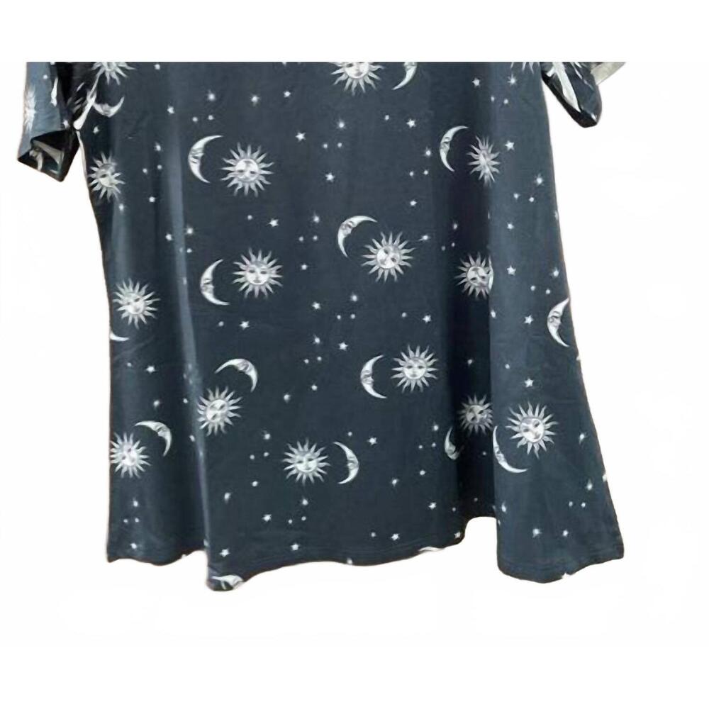 NEW VOCAL APPAREL women's short sleeve sun and moon top in navy